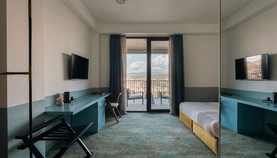 هتل کاستور اند پولوکس تفلیس